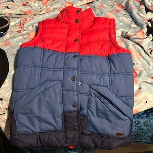 ROXY puffer vest
